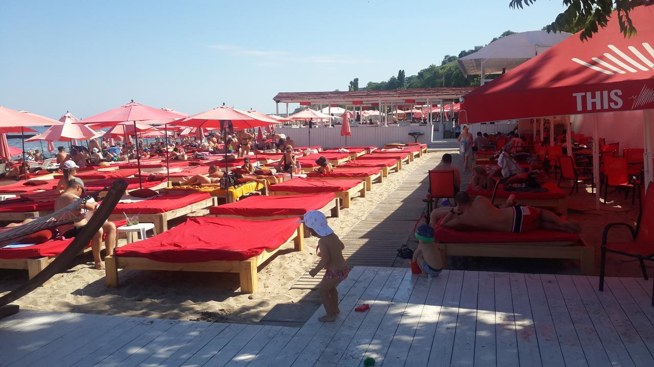 U Samogo Moria Apartman Odessza Kültér fotó